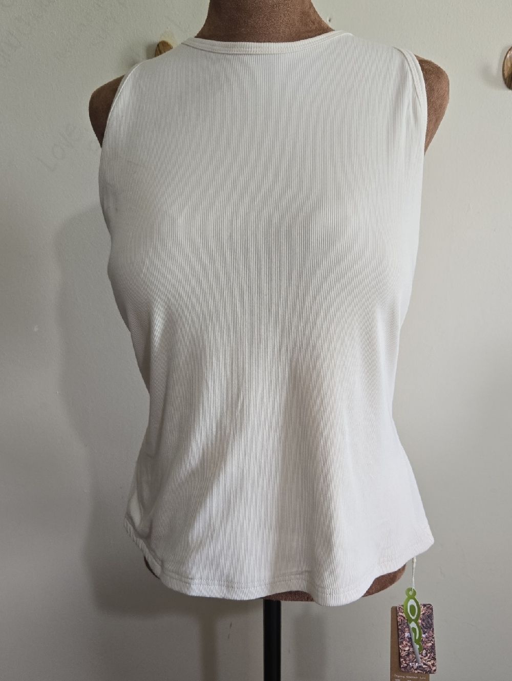 A22 NWT OGL Crew Neck Cut Out Bandless Brami Tank Cream Shelf Bra Size 2XL